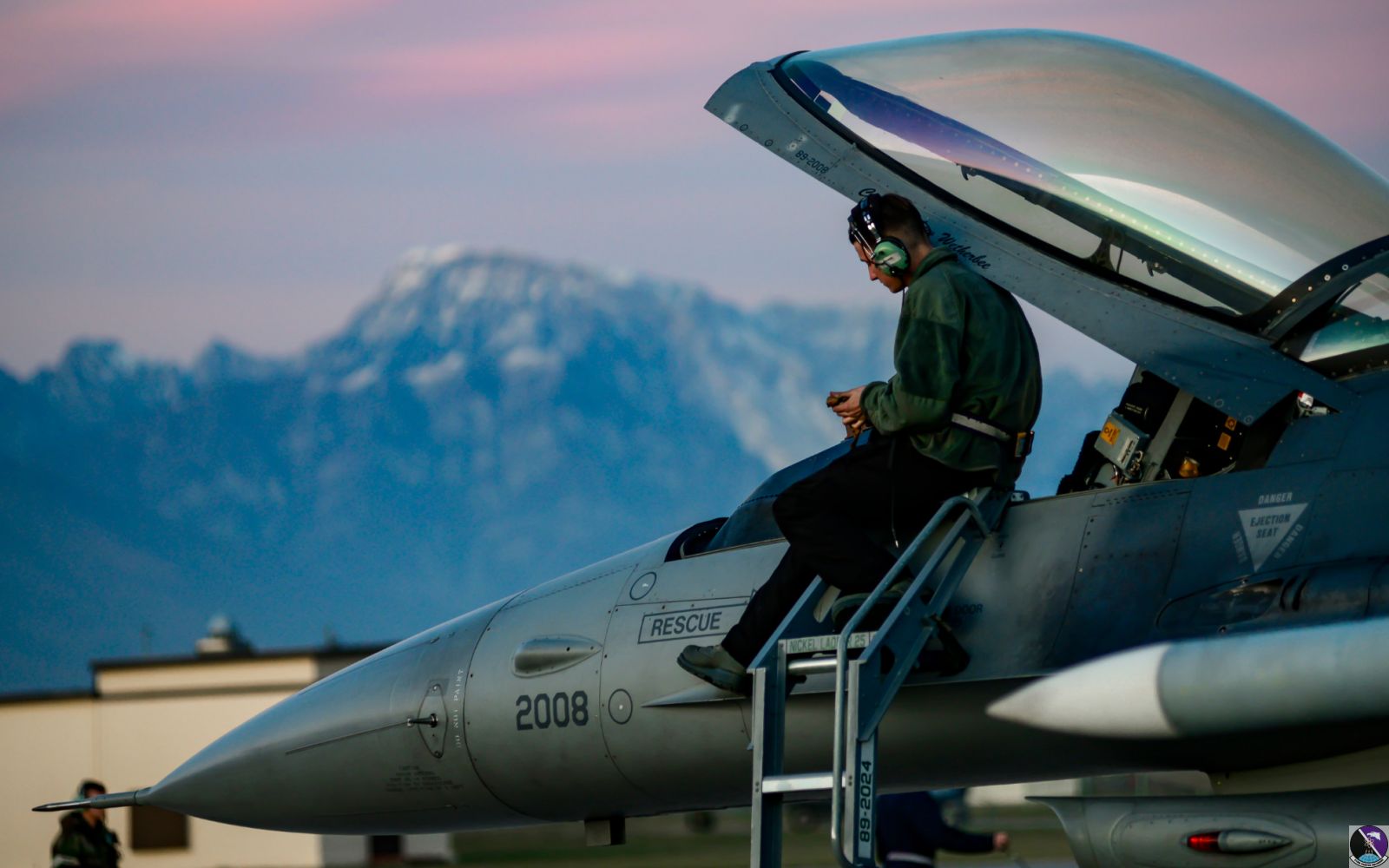 31 FW Airmen MOPP up